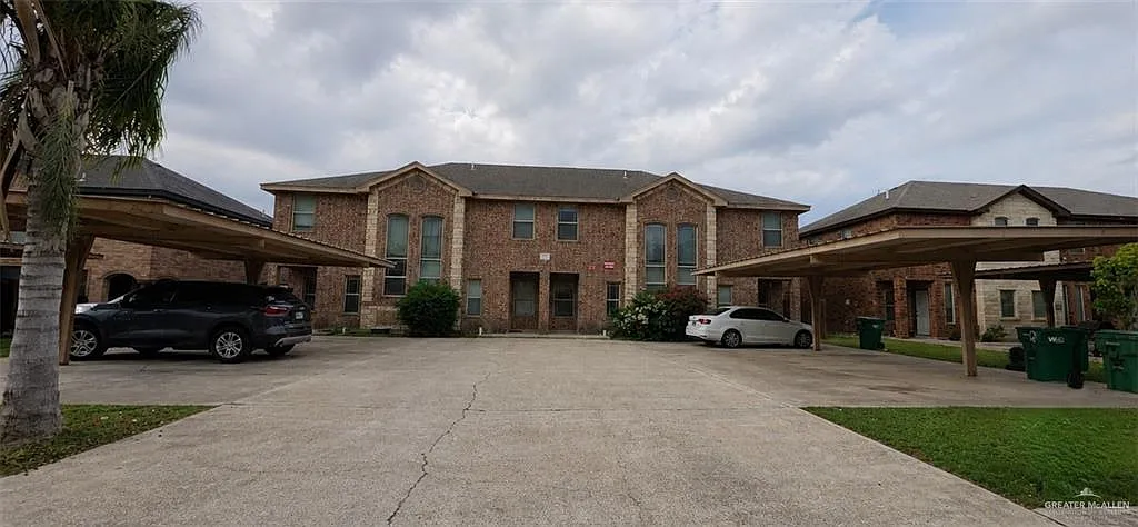 2 bed, 2.5 bath, 1200 sqft, $900 — Photo 1