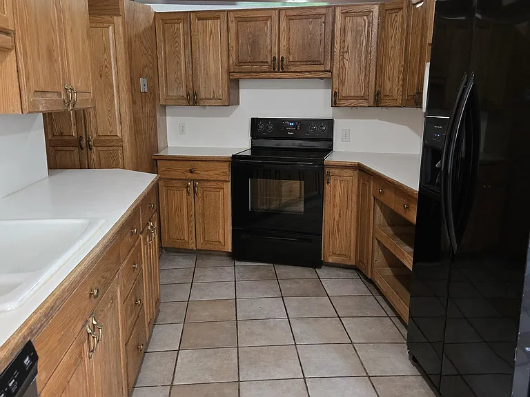 2564 E Wren Rd — Photo 7