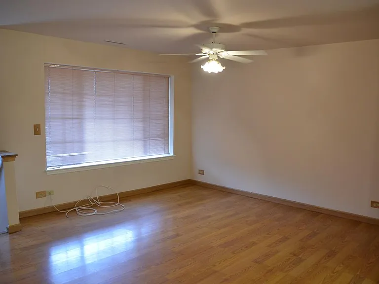 6228 Fremont Dr #TOWNHOME — Photo 2