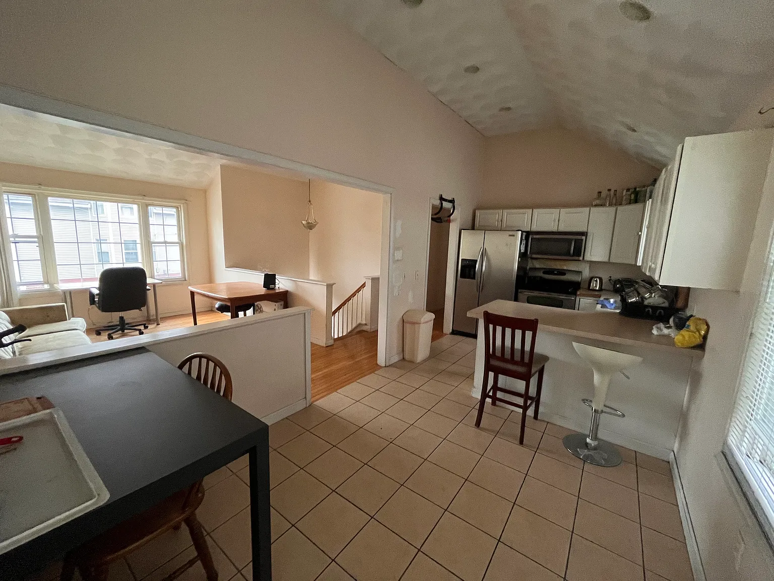 3 bed, 1268 sqft, $700 — Photo 2