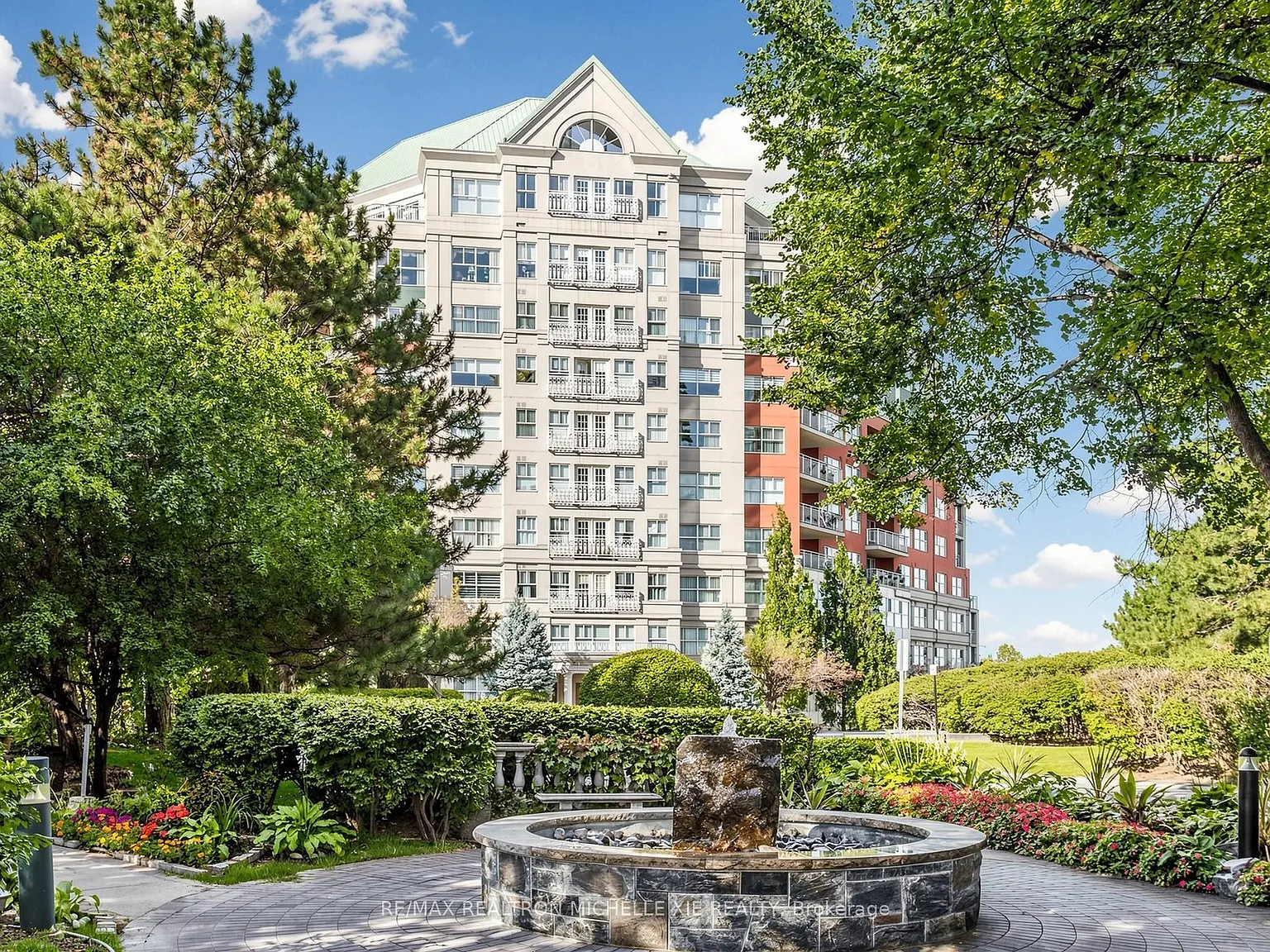 2 bed, $2,550 — Photo 1
