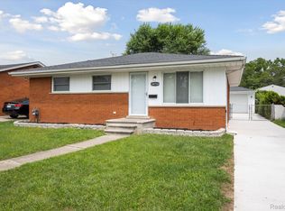 24714 Powers Ave, Dearborn Heights, MI 48125