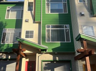 7426 Newcastle Golf Club Rd #B, Renton, WA 98059