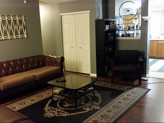 4th image of 6341 Alonzo Dr