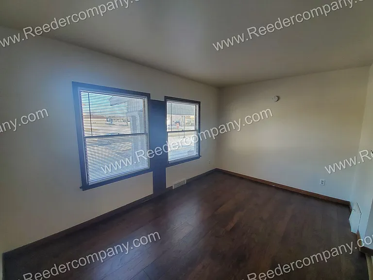 1201 Beacon Ave. — Photo 3