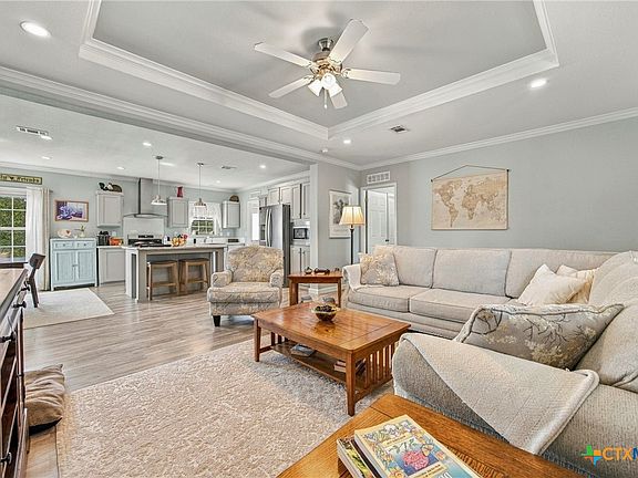 3rd image of 119 Fox Ln
