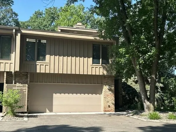 5724 Tucker Ln, Edina, MN 55436