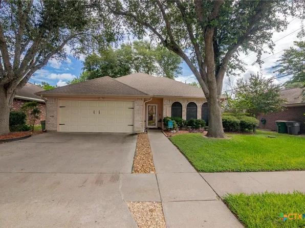 216 Ridge Dr, Victoria, TX 77904