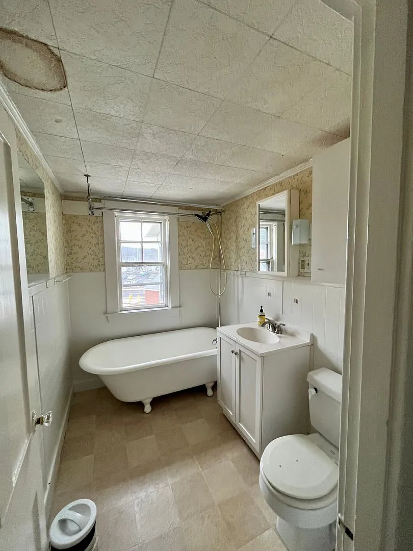 70 West Street, Leominster MA — Photo 2