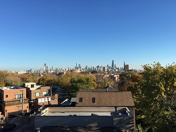 4th image of 1845 N Wilmot Ave APT 3