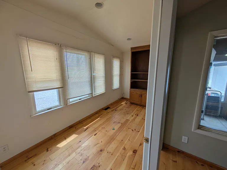 533 N Clarion Rd — Photo 28