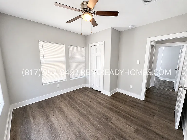 102 Anderson St — Photo 3