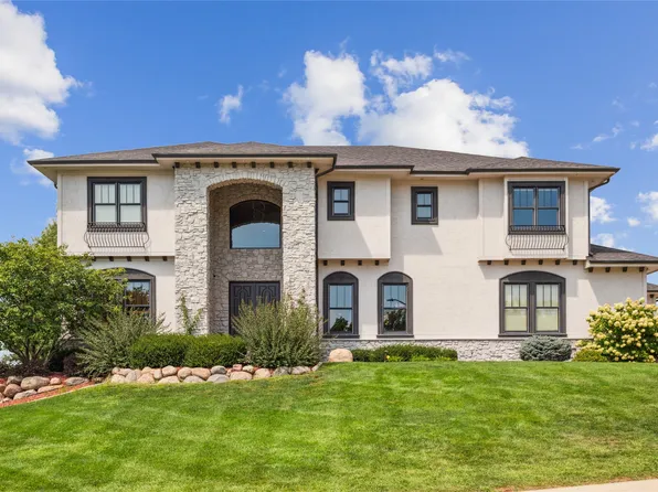 3505 Bluestem Rd, Norwalk, IA 50211