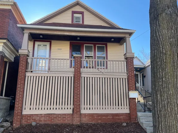1025 E Land Pl, Milwaukee, WI 53202