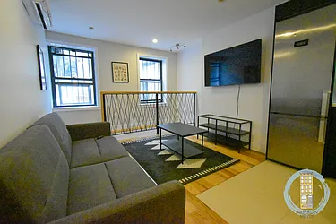 212 Hancock Street, #2