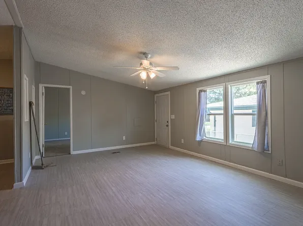 1916 E 11th St, Pueblo, CO 81001