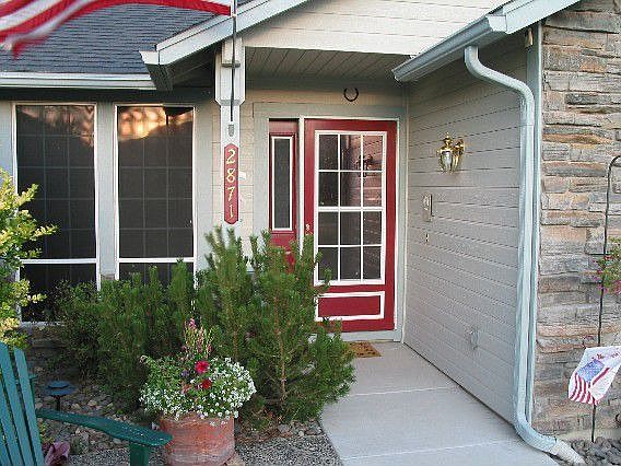 1st image of 2871 Sierra Manor Dr