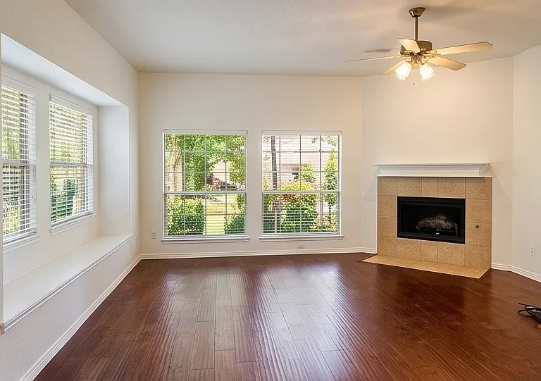 5940 Chisholm Trl — Photo 6