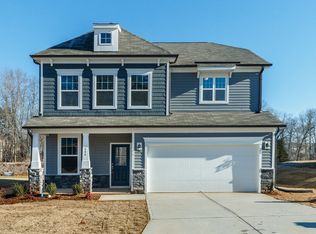 1727 Crestlawn Trl, Pfafftown, NC 27040