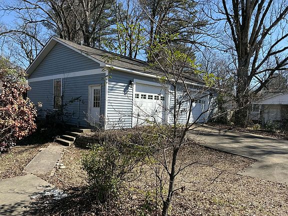 3rd image of 300 3rd Ave S