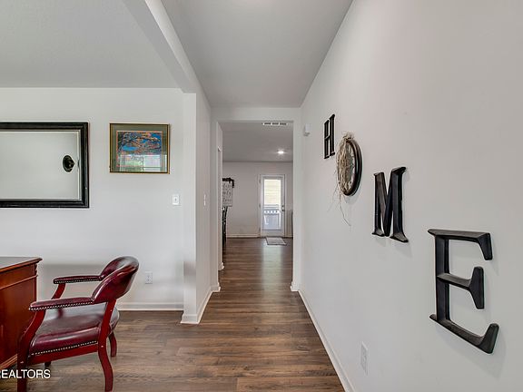 5th image of 1466 Housley Dr