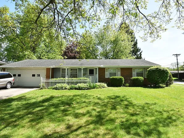 39 Avon Dr, Lexington, OH 44904