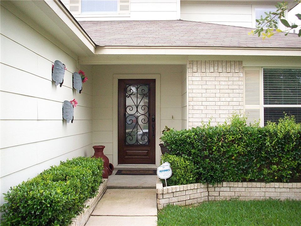 2nd image of 14909 Nuttall Dr