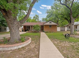 215 W Duke St, Del Rio, TX 78840