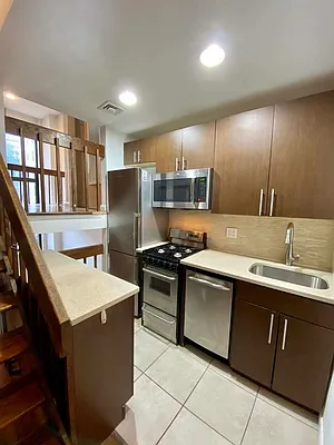 Rented by Avenues Real Estate | media 20