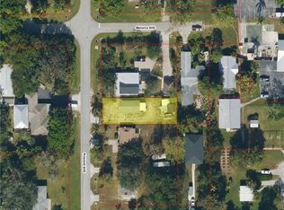 2147 Pineland Ave, Naples, FL 34112