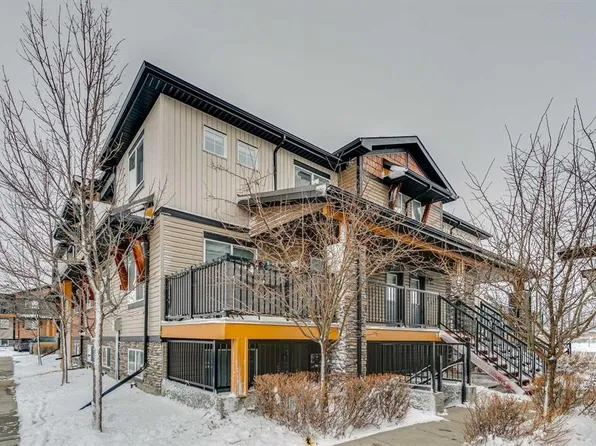2781 W Chinook Winds Dr SW #8303, Airdrie, AB T4B 3S5