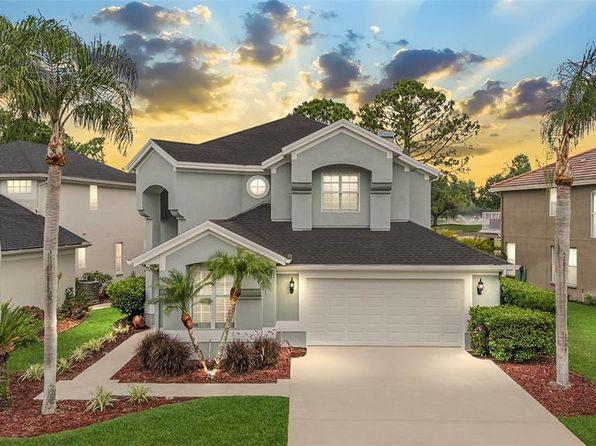 5403 Avenal Dr, Lutz, FL 33558