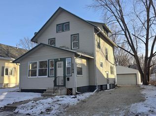 1134 Bertch Ave, Waterloo, IA 50702