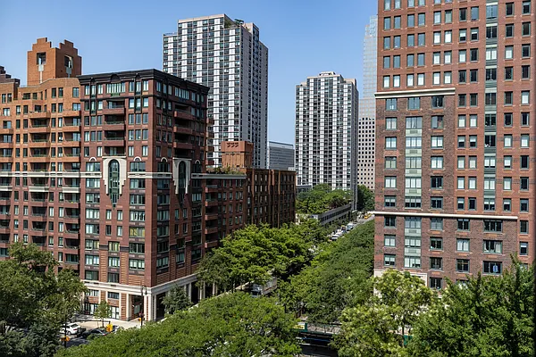 Sold by Compass | media 3