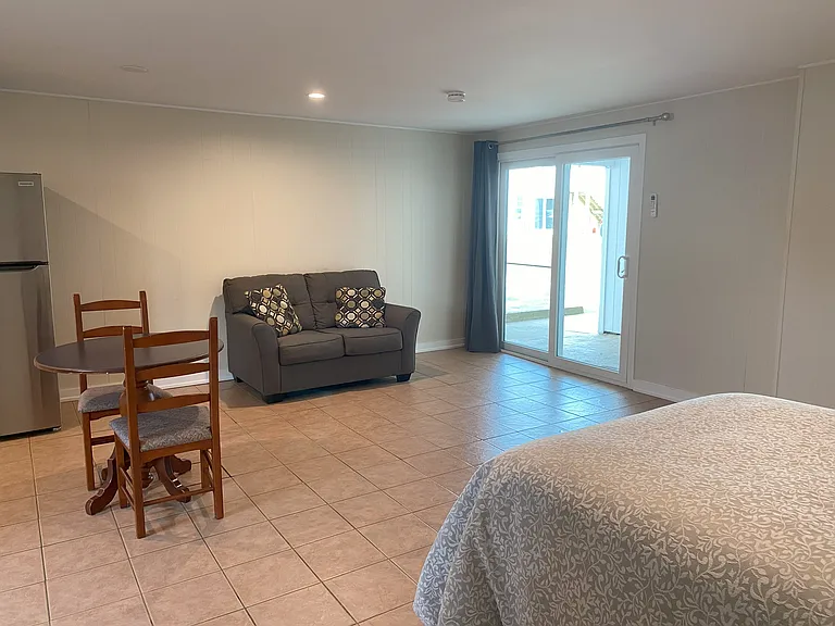 18 Imperial St #110 — Photo 2