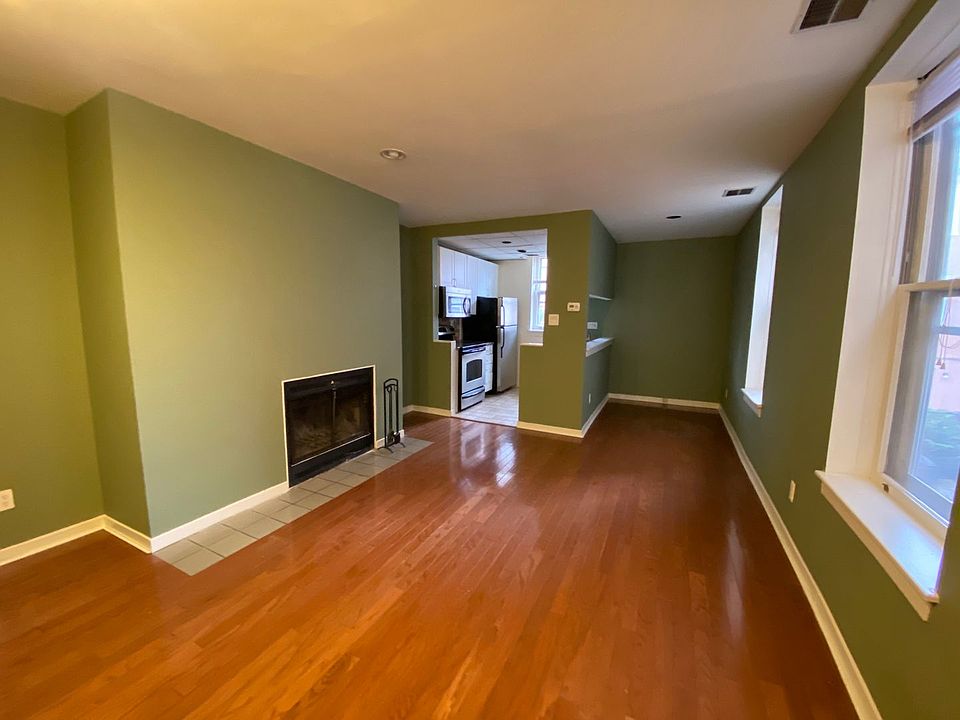 1st image of 1737 Wallace St APT 202