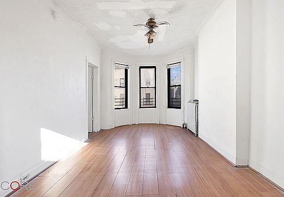 3rd image of 568 Sterling Pl APT 3