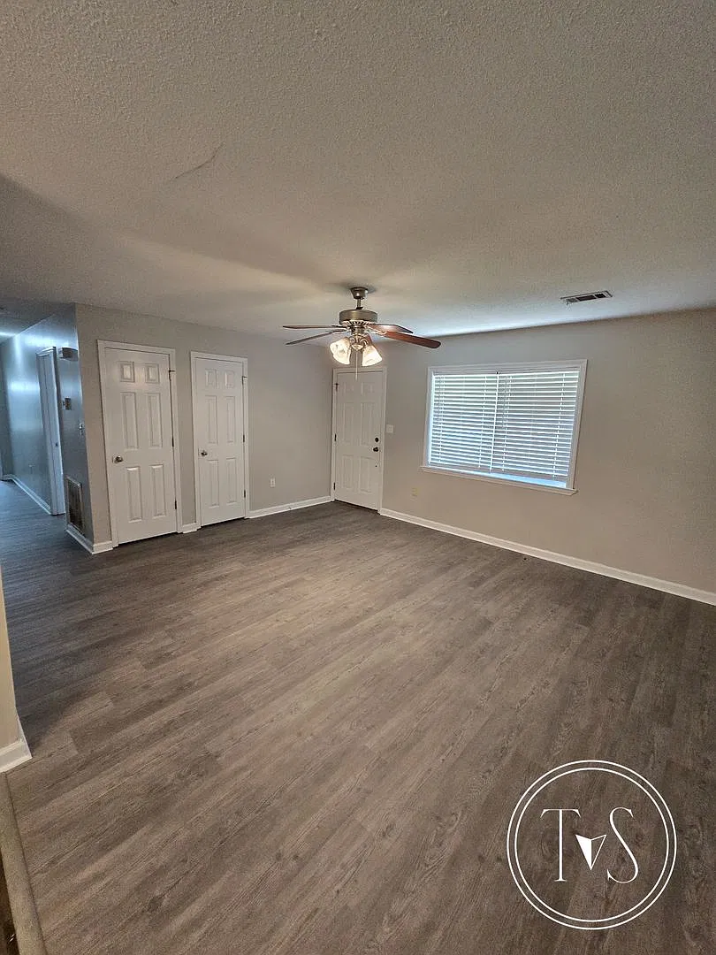 982 White Circle, Hinesville, GA 31313 — Photo 4