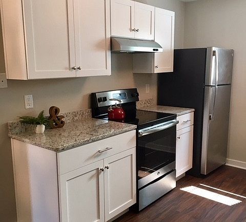 4th image of 1005 Buist Ave APT 9