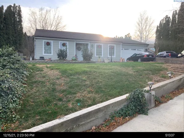 4612 S Quincy Pl, Kennewick, WA 99337