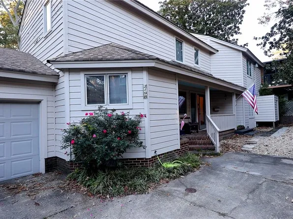 219 77th St #B, Virginia Beach, VA 23451