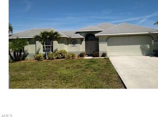 121 SE 5th St, Cape Coral, FL 33990