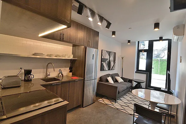 Rented by Hagstrom Management Inc | media 14