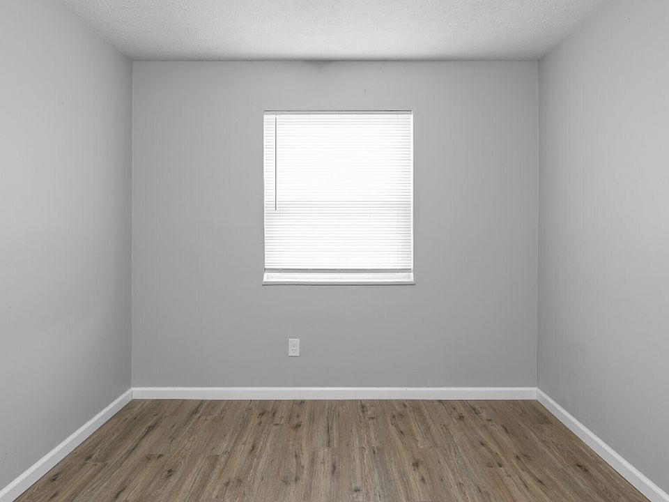 1st image of 6500 Hackel Dr APT 8
