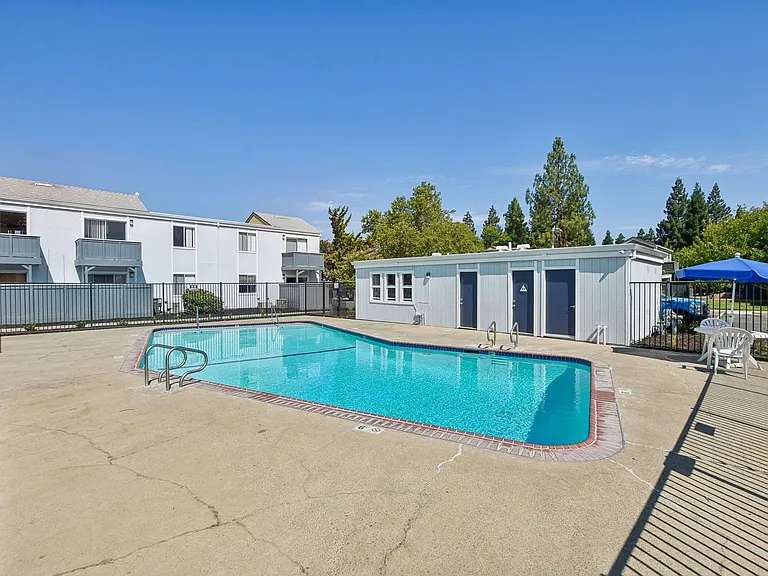 Rosemont Terrace — Photo 16
