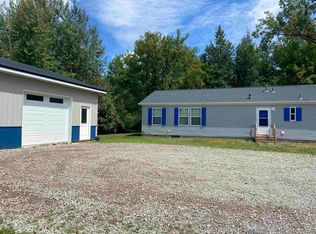 4714 N Sturgeon Rd, Midland, MI 48642