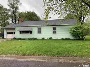 1326 S 13th St, Pekin, IL