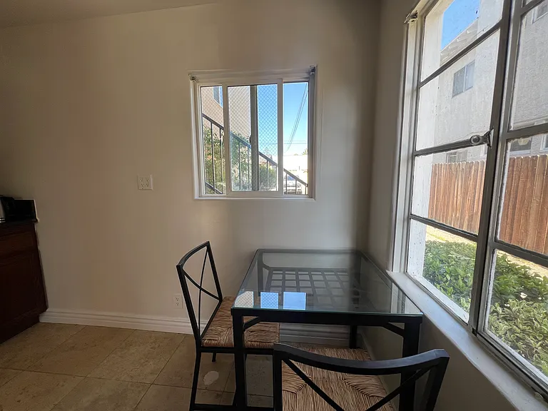 5255 Denny Ave — Photo 5