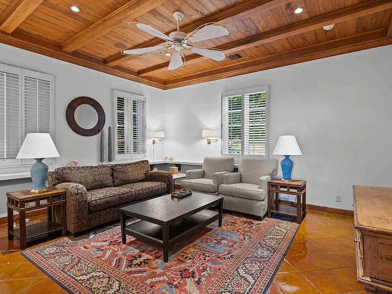 240 N Ocean Blvd — Photo 10