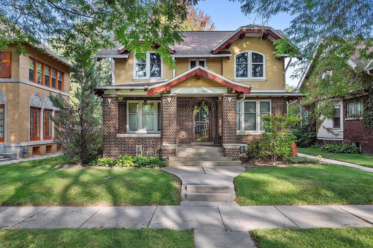 2416 North Grant BOULEVARD, Milwaukee, WI 53210 MLS 1851309 Zillow